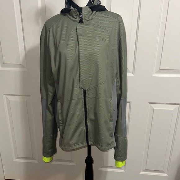 GORE WEAR Green Men’s Jacket - Picture 1 of 8
